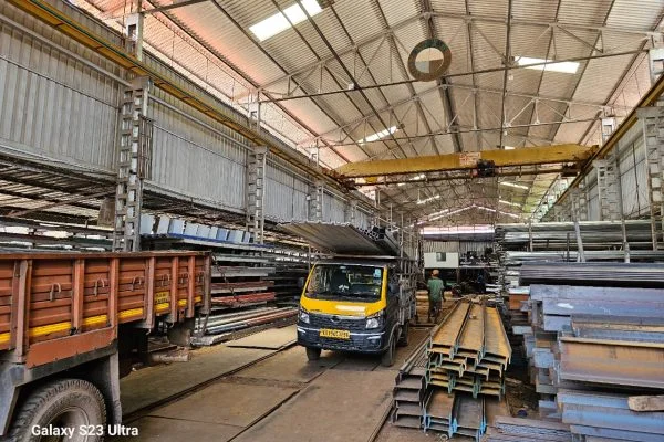 Azad Steels Warehouse Operations and Fleet Delivery